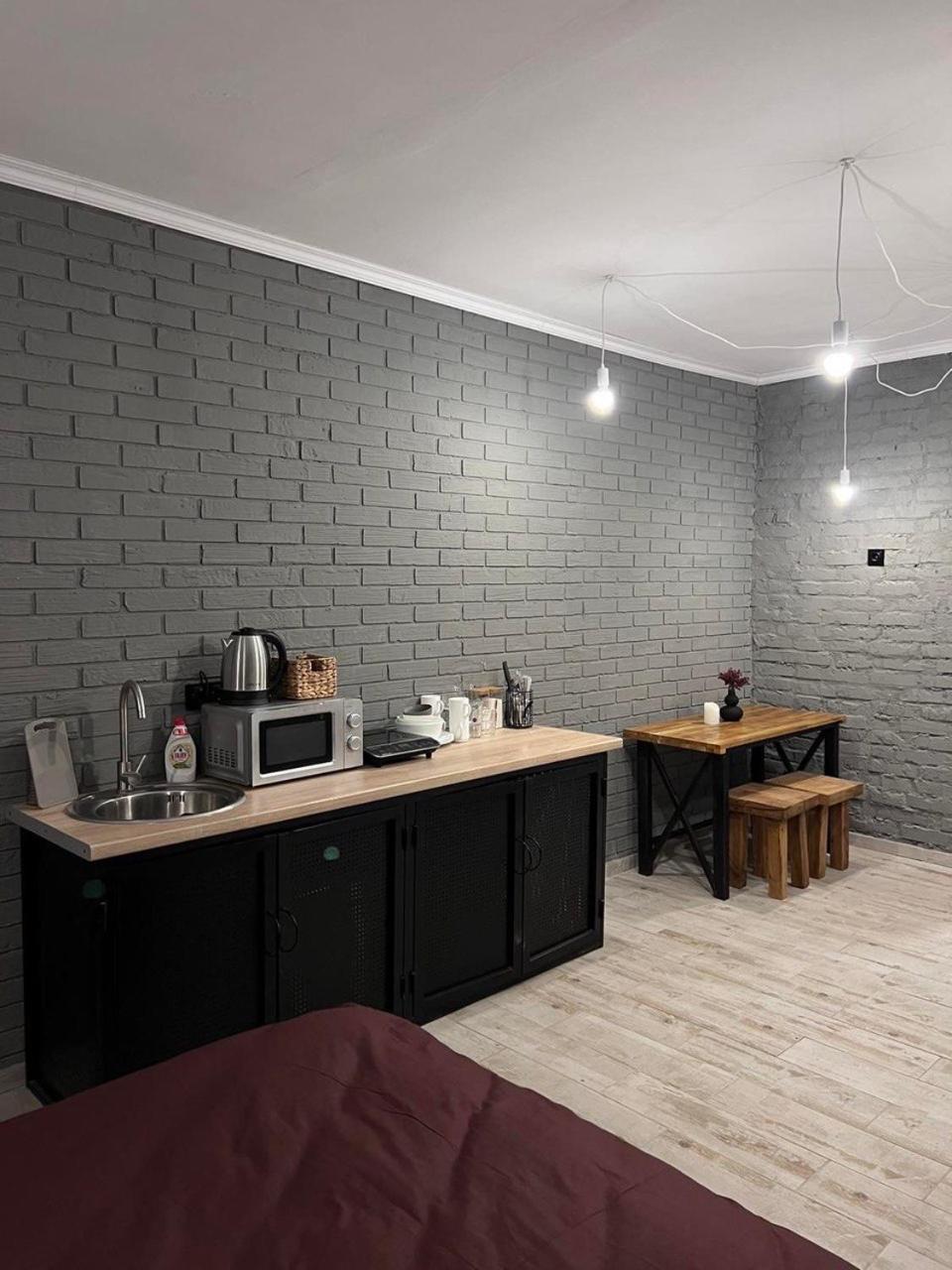 Luxury Live Kamianets-Podilskyi Exterior foto